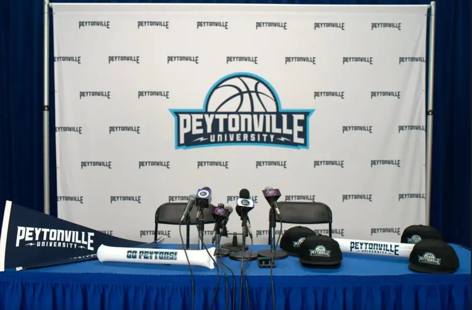The Peytonville University press-conference set